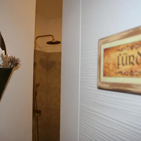 Ezuest Boroka Apartment *