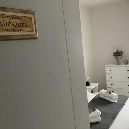 Ezuest Boroka Apartment *