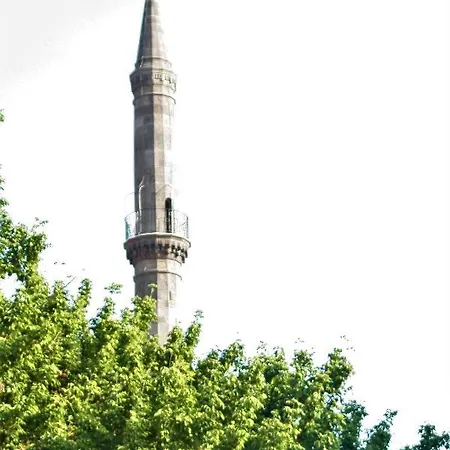 Ezuest Boroka شقة