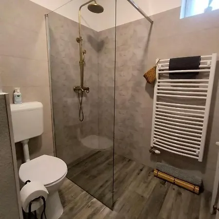 Ezuest Boroka Apartment Erlau